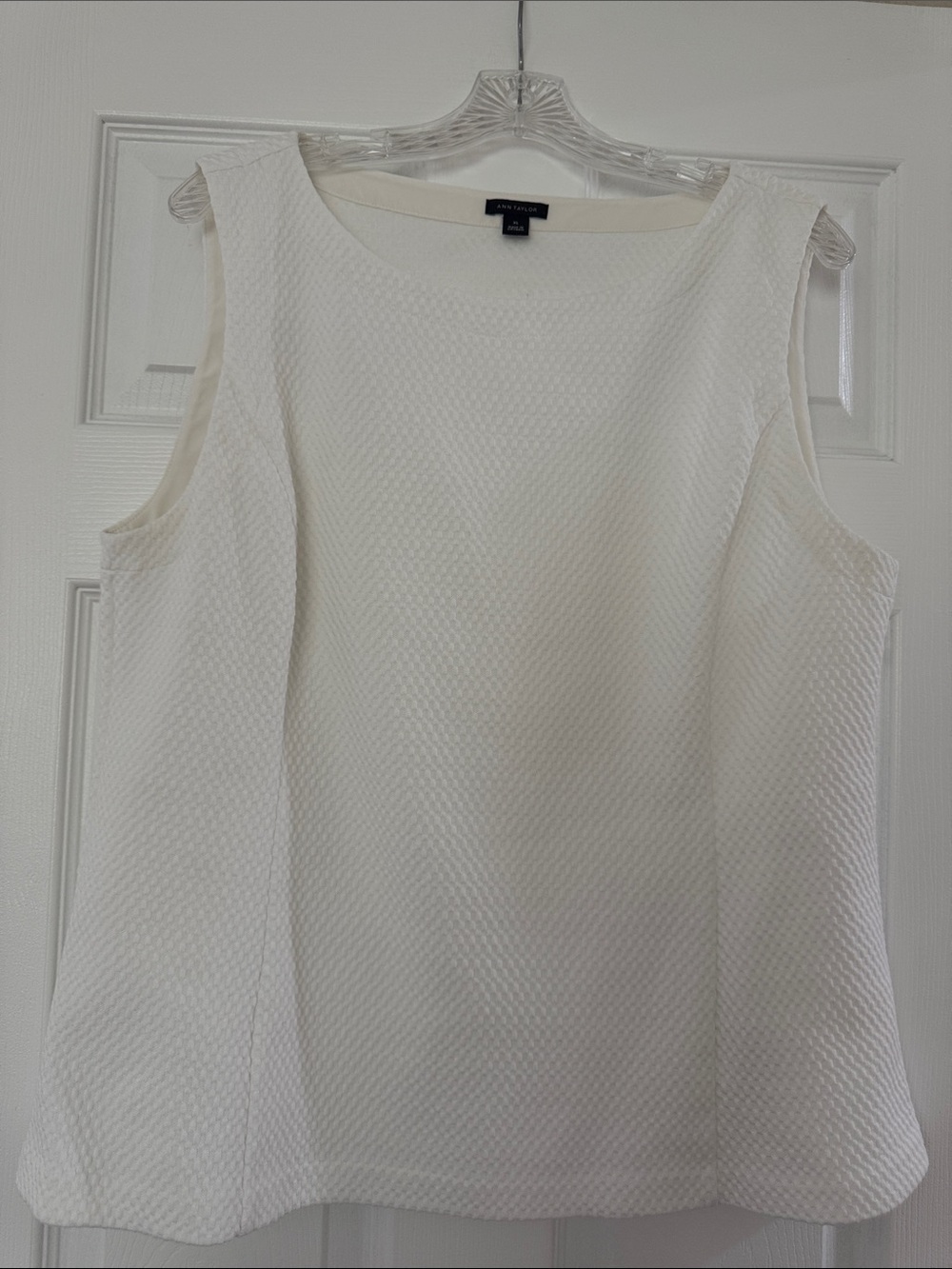 Ann Taylor Cream Textured Sleeveless Shell Tank Size XL
